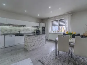 Prodej rodinného domu, Ostrava, Haškova, 200 m2