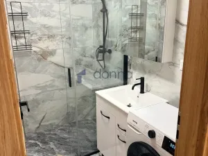 Pronájem bytu 2+1, Praha, Věšínova, 68 m2