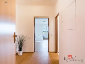 Prodej bytu 1+kk, Hradec Králové - Třebeš, Zborovská, 32 m2