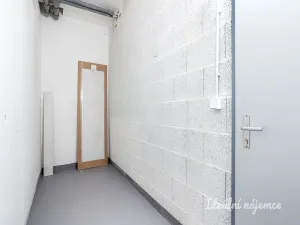 Pronájem bytu 1+kk, Praha - Hloubětín, Poděbradská, 40 m2