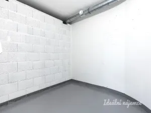 Pronájem bytu 1+kk, Praha - Hloubětín, Poděbradská, 32 m2