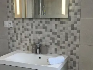 Pronájem bytu 2+kk, Trhové Sviny, Za Pilou, 49 m2