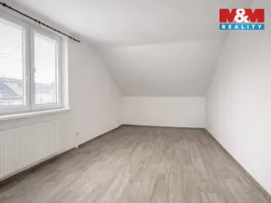 Prodej bytu 3+1, Dobev - Stará Dobev, 73 m2