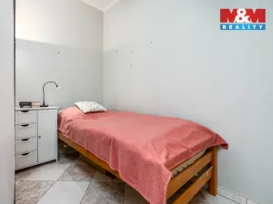 Prodej bytu 1+1, Poděbrady, Komenského, 36 m2