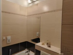 Pronájem bytu 1+1, Znojmo, Dukelských bojovníků, 33 m2