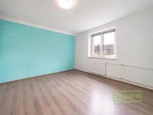 Prodej bytu 3+1, Karlovy Vary, Šumavská, 99 m2
