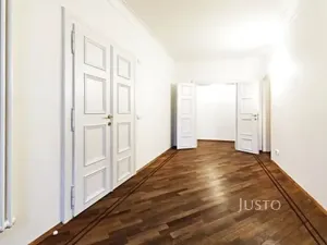 Pronájem bytu 4+1, Praha, Vlašská, 170 m2