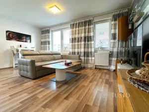 Pronájem bytu 2+kk, Praha - Háje, Loosova, 55 m2