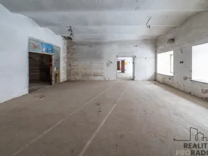 Prodej skladu, Chudenice, Mírové nám., 1906 m2