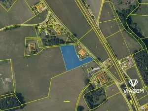 Prodej podílu pole, Dvory nad Lužnicí, 296 m2