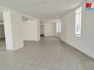 Pronájem obchodního prostoru, Kladno, Komenského, 121 m2