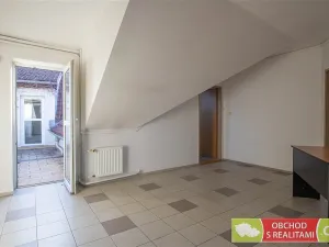 Prodej kanceláře, Chrudim - Chrudim IV, Lupáčova, 612 m2