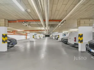 Prodej bytu 2+kk, Praha - Uhříněves, Oty Bubeníčka, 45 m2