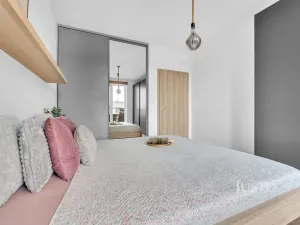 Prodej bytu 2+kk, Praha - Uhříněves, Oty Bubeníčka, 45 m2