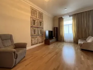 Pronájem bytu 3+kk, Praha - Bubeneč, Puškinovo náměstí, 98 m2
