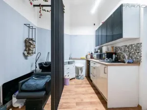 Pronájem obchodního prostoru, Praha - Smíchov, Zborovská, 52 m2