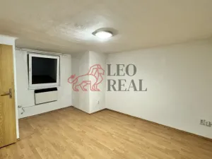 Pronájem bytu 2+1, Staré Město, Brněnská, 55 m2