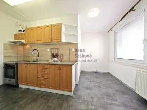 Pronájem bytu 3+1, Jindřichův Hradec - Jindřichův Hradec III, sídliště Vajgar, 68 m2