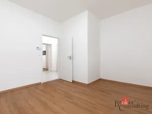 Pronájem bytu 2+kk, Opava - Předměstí, Sadová, 41 m2