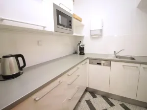 Pronájem kanceláře, Praha - Smíchov, Bozděchova, 213 m2