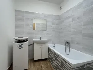 Pronájem bytu 2+1, Ostrava - Poruba, Francouzská, 55 m2