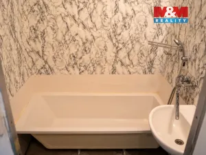 Prodej bytu 3+1, Krnov - Pod Cvilínem, SPC U, 68 m2