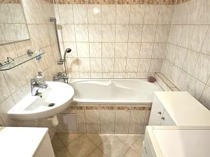 Pronájem bytu 3+kk, Praha, Machkova, 65 m2