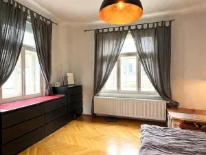 Pronájem bytu 3+kk, Praha - Libeň, V Holešovičkách, 70 m2
