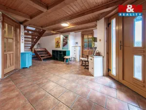 Prodej rodinného domu, Blatno - Mezihoří, 384 m2