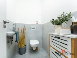 Prodej bytu 3+kk, Praha - Vysočany, Svatošových, 71 m2