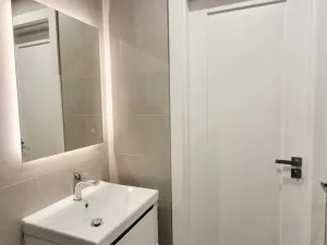 Pronájem bytu 3+kk, Praha - Podolí, Jeremenkova, 53 m2