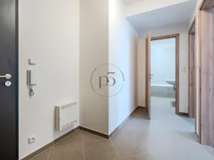 Pronájem bytu 2+kk, Praha - Prosek, Čakovická, 43 m2