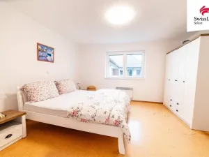 Prodej vícegeneračního domu, Vrcovice, 296 m2