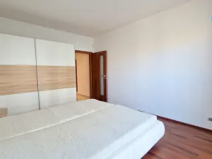 Pronájem bytu 2+kk, Praha - Žižkov, Olšanská, 55 m2