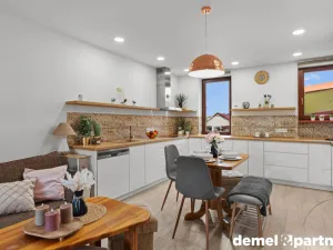 Prodej rodinného domu, Lipník, 201 m2