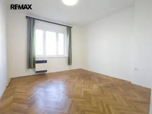 Pronájem bytu 1+1, Praha - Podolí, Výchozí, 37 m2