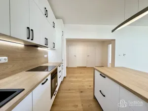 Pronájem bytu 2+kk, Karlovy Vary, Tyršova, 67 m2