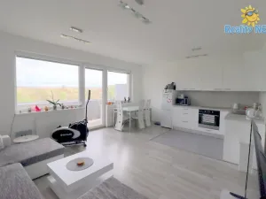 Pronájem bytu 3+kk, Praha - Horní Měcholupy, Mantovská, 94 m2