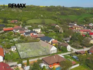 Prodej rodinného domu, Dobrovice, 180 m2