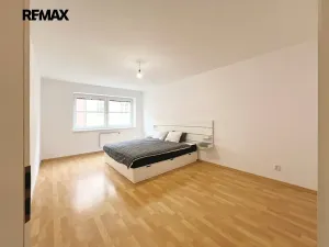 Pronájem bytu 3+kk, Praha - Holešovice, Přístavní, 101 m2