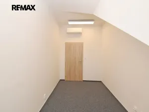 Pronájem kanceláře, Nymburk, Náměstí Přemyslovců, 12 m2