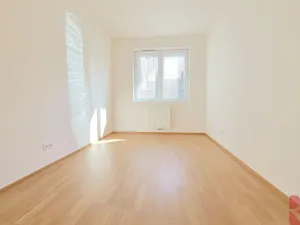 Pronájem bytu 2+kk, Praha - Michle, Hadovitá, 53 m2