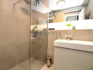 Pronájem bytu 3+kk, Praha, Křižíkova, 105 m2