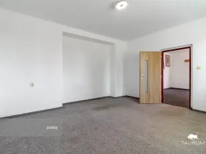 Prodej bytu 2+1, Hlohová, 64 m2