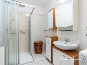 Pronájem bytu 3+kk, Praha - Letňany, Bechlínská, 68 m2