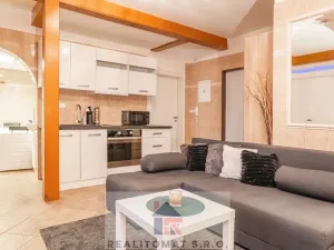 Prodej bytu 1+kk, Praha - Jinonice, Peroutkova, 55 m2