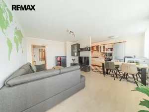 Prodej bytu 4+1, Kladno, Mládežnická, 93 m2