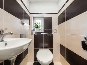 Prodej bytu 4+kk, Praha, Tolstého, 145 m2