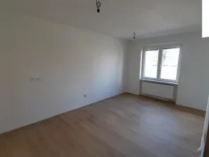 Prodej bytu 3+kk, Hrochův Týnec, Sídliště, 64 m2