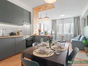 Pronájem bytu 2+kk, Praha - Vysočany, Kolbenova, 60 m2